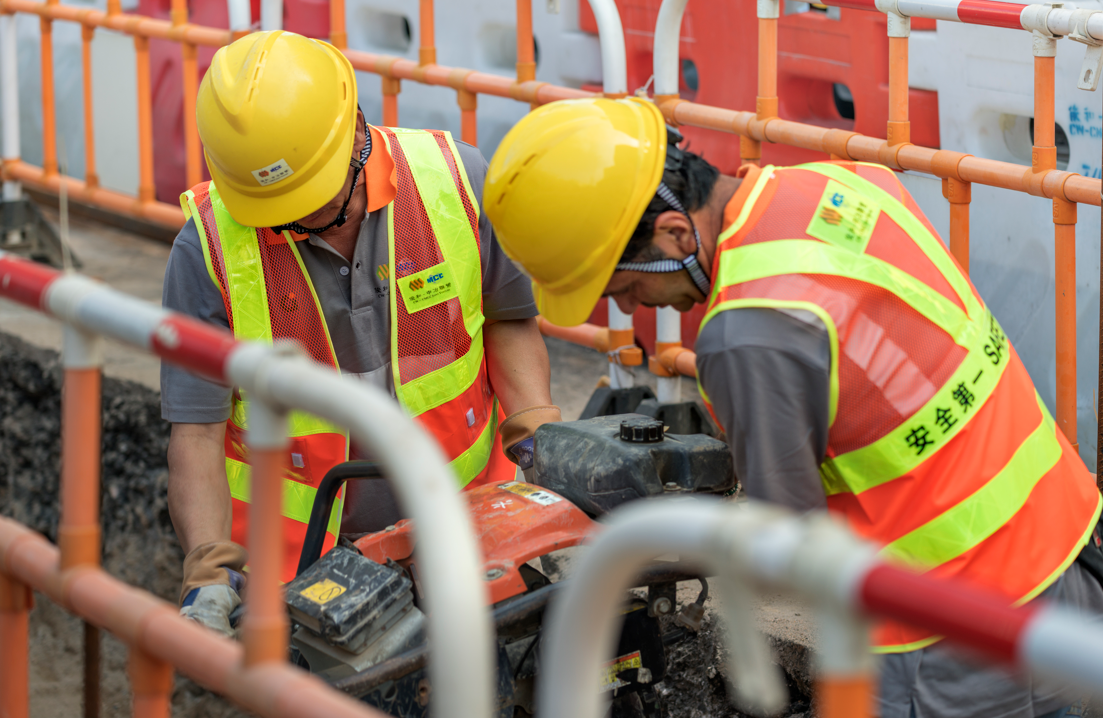 適度輸勞填補空缺 正視人力失衡問題
